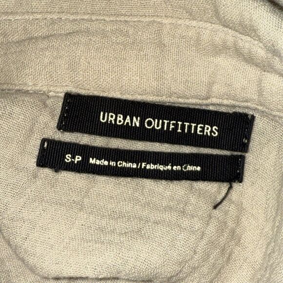 Urban Outfitters Women’s Kendra Button Front Romper Beige Gauze Size Small - Picture 5 of 6